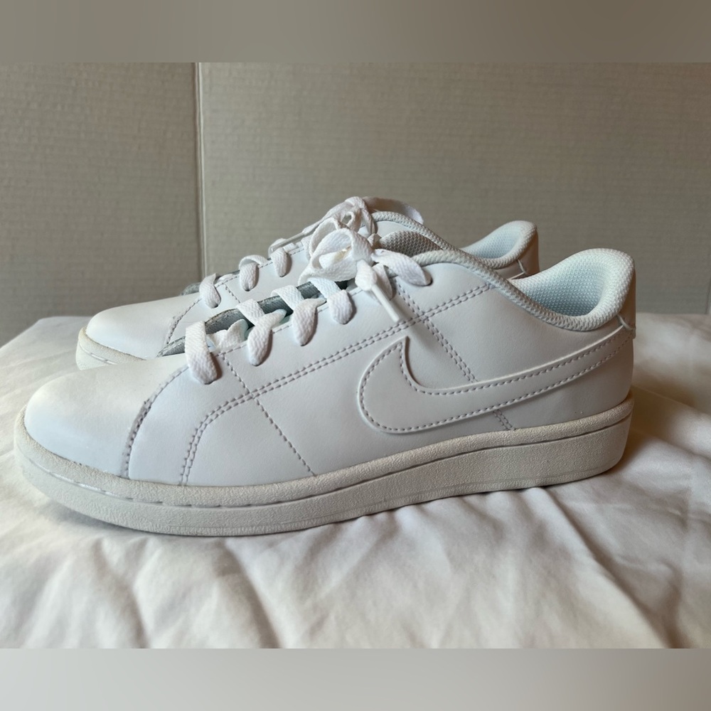 Nike Court Royale 2 men’s or women’s sneakers